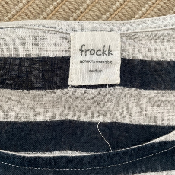 Frockk linen top - Picture 2 of 3